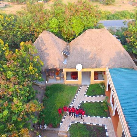 Irungu Forest Safari Lodge Katunguru Ngoại thất bức ảnh