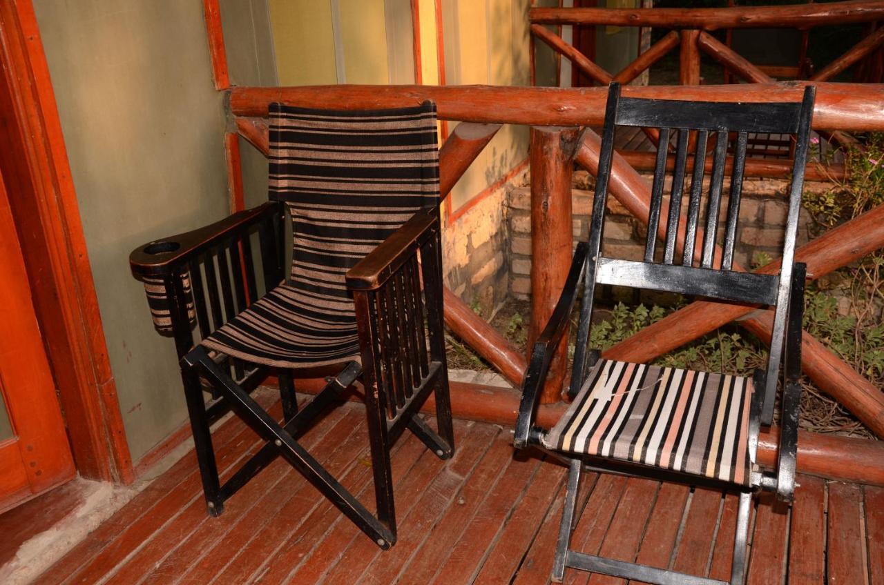 Irungu Forest Safari Lodge Katunguru Ngoại thất bức ảnh